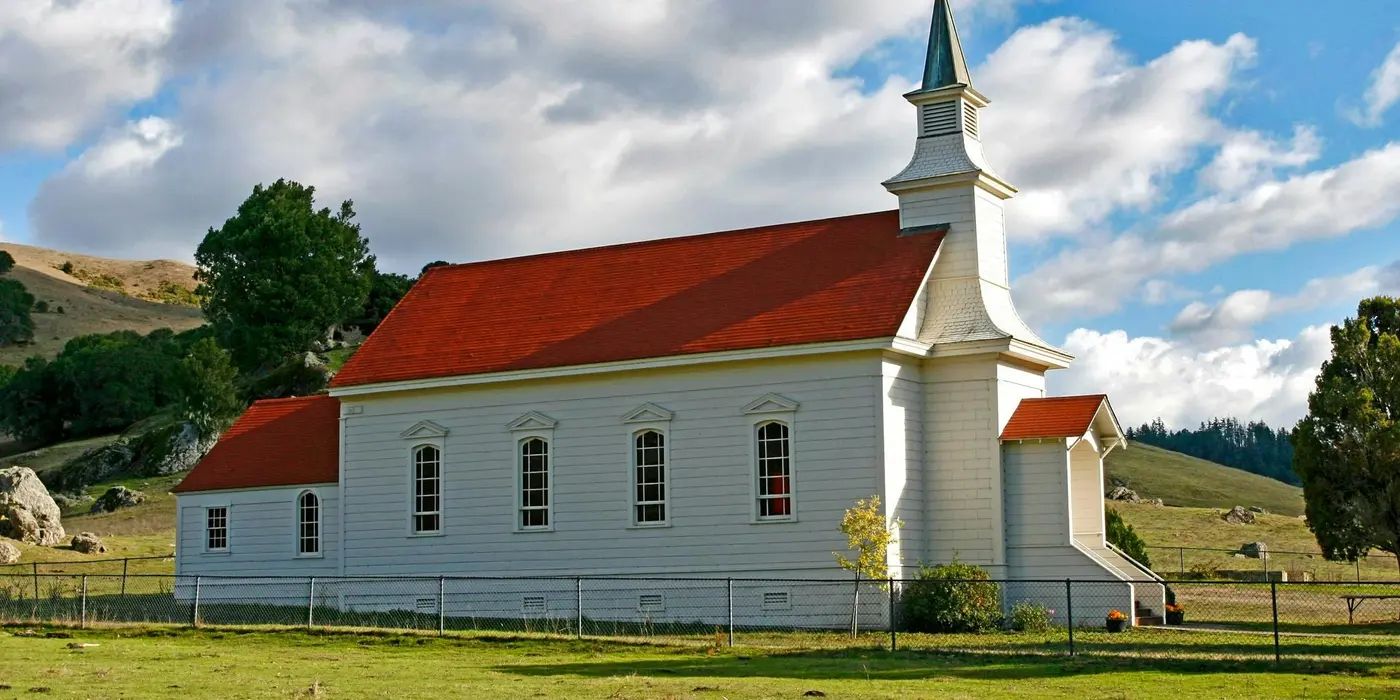 the view of a church from the outside from Life Church Leander in Leander, TX - Youth Ministry